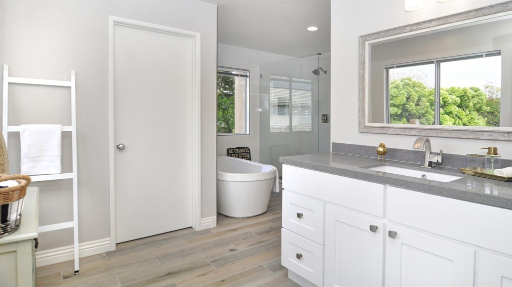7 Types of Bathroom Vanities