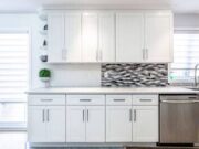 Shaker White / Decor & Molding