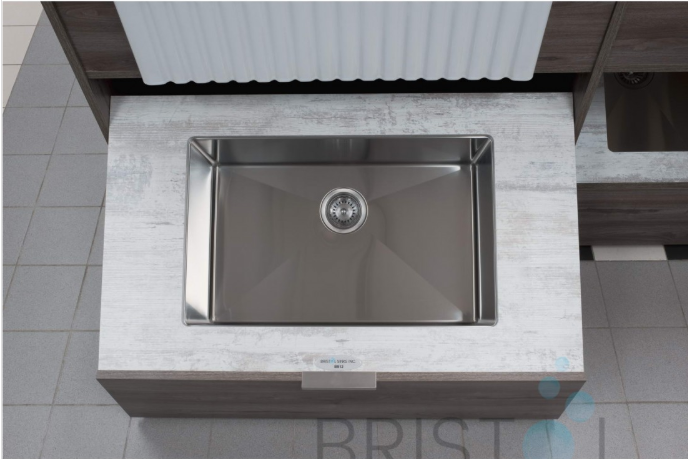 B1912 UNDERMOUNT STAINLESS STEEL KITCHEN SINK 10 MM CORNERS - Image 3