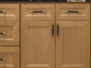 B8-BUTTERSCOTCH / Base Cabinets